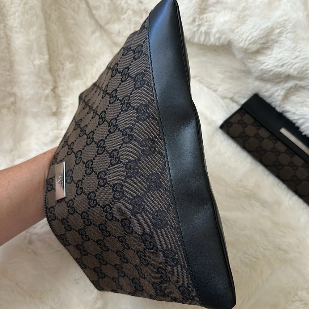 GUCCI 🖤🤎Black/Brown GG Canvas & Leather Flap wallet & Cosmetic pouch like NEW - Picture 8 of 10